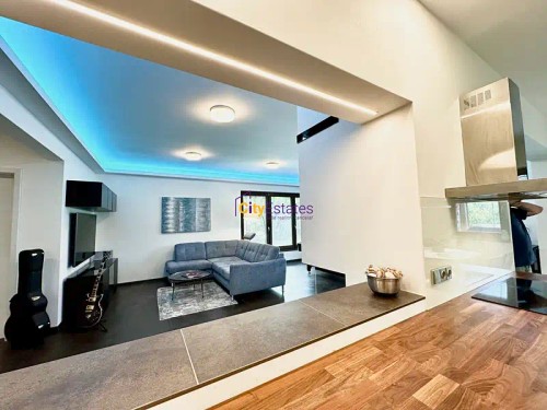 Prodej domu 300 m², pozemek 1122 m²