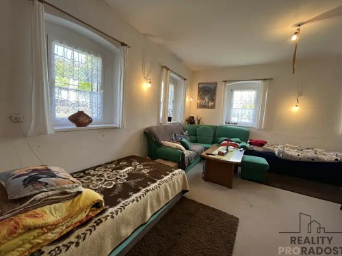 Prodej chalupy 284 m², pozemek 687 m²