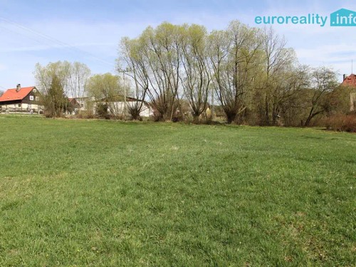 Prodej stavebního pozemku 3002 m²