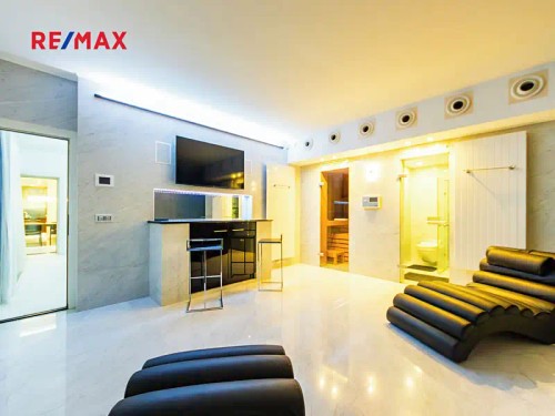 Prodej domu 365 m², pozemek 623 m²