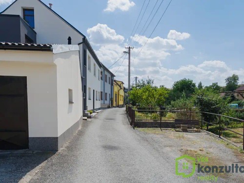 Prodej domu 241 m², pozemek 228 m²