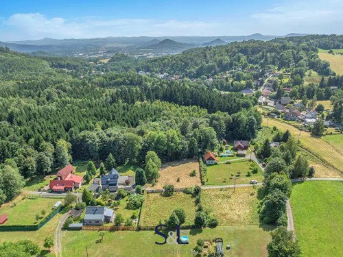 Prodej stavebního pozemku 1821 m²