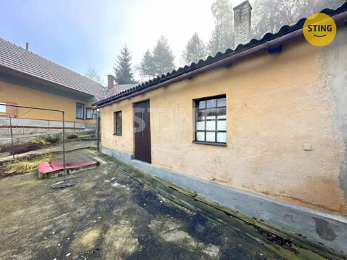 Prodej domu 300 m², pozemek 3374 m²