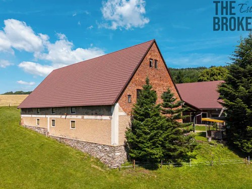 Prodej domu 242 m², pozemek 13584 m²