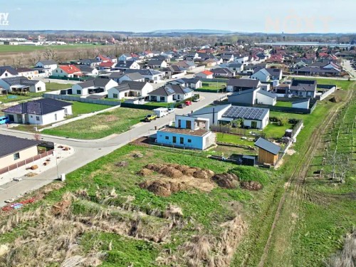 Prodej stavebního pozemku 852 m²