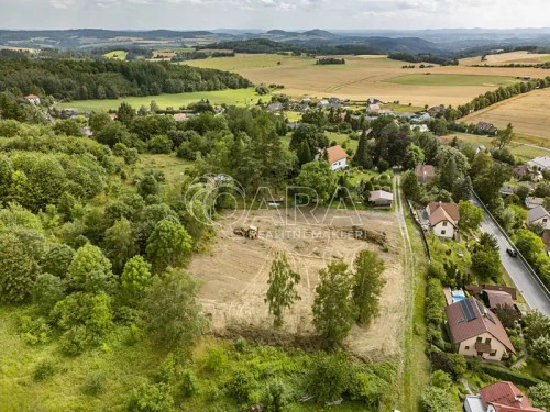 Prodej stavebního pozemku 1296 m²