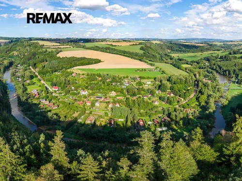 Prodej stavebního pozemku 1105 m²