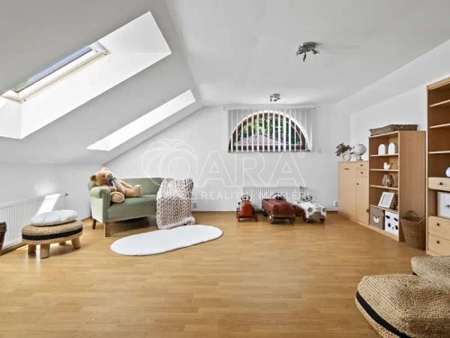 Prodaný dům 387 m², pozemek 1748 m²