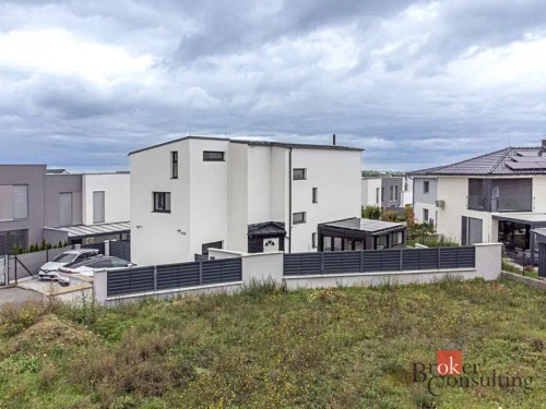 Prodej domu 290 m², pozemek 466 m²