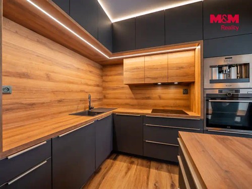 Prodej domu 275 m², pozemek 3832 m²