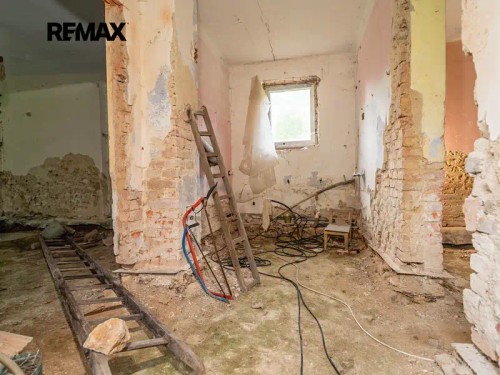 Prodej stavebního pozemku 1086 m²