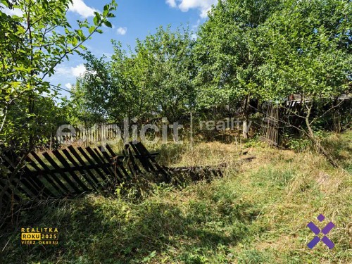 Prodej stavebního pozemku 1355 m²