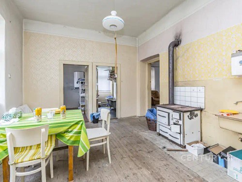Prodej domu 400 m², pozemek 15909 m²