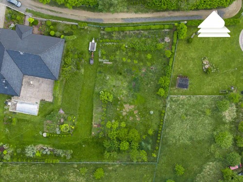 Prodej stavebního pozemku 1421 m²