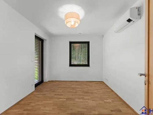 Prodej vily 265 m², pozemek 1811 m²