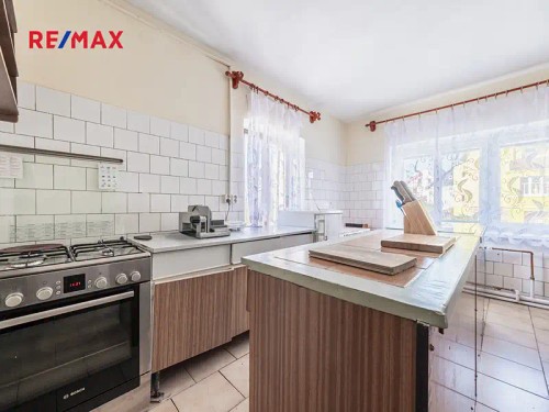 Prodej domu 370 m², pozemek 2417 m²