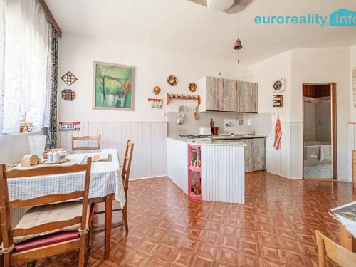 Prodej domu 250 m², pozemek 382 m²