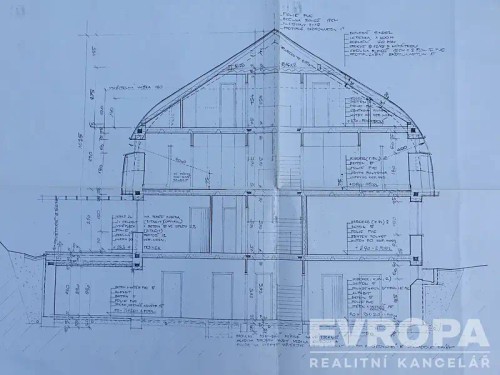 Prodej domu 390 m², pozemek 617 m²
