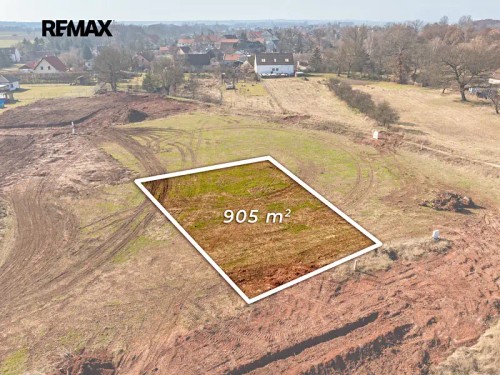 Prodej stavebního pozemku 905 m²