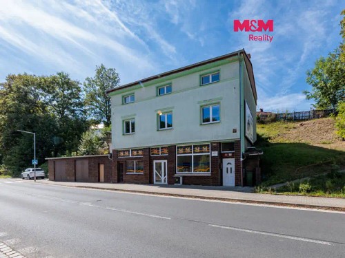 Prodej domu 300 m², pozemek 384 m²