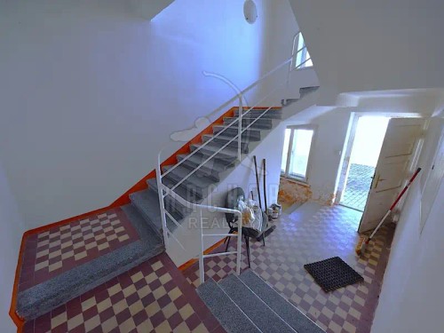 Prodej domu 770 m², pozemek 1076 m²