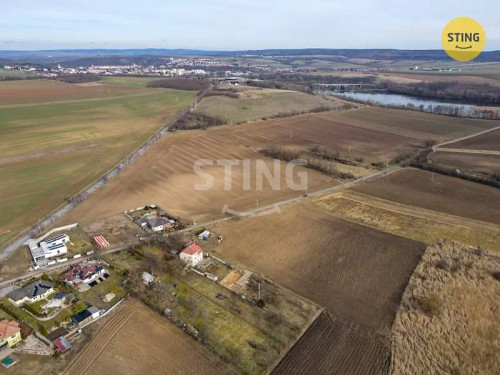 Prodej stavebního pozemku 1850 m²