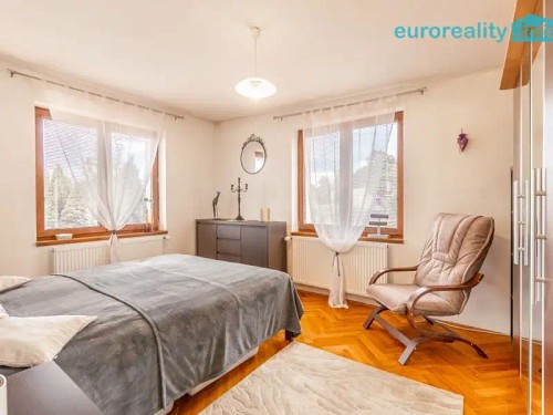 Prodej domu 196 m², pozemek 2259 m²