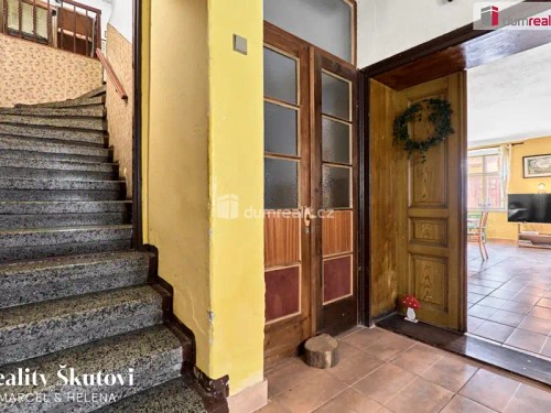 Prodej domu 293 m², pozemek 1149 m²