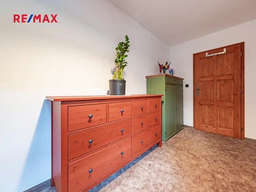 Prodaná  chata 200 m², pozemek 1966 m²