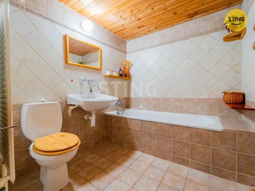 Prodej chalupy 260 m², pozemek 669 m²
