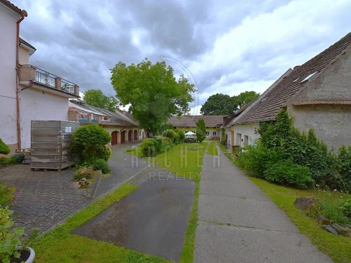 Prodej domu 454 m², pozemek 164 m²
