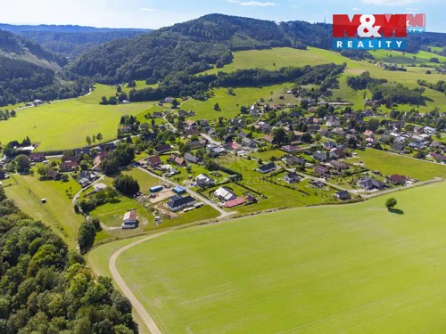 Prodej stavebního pozemku 1679 m²