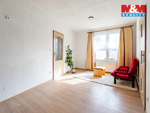Prodej domu 350 m², pozemek 7949 m²