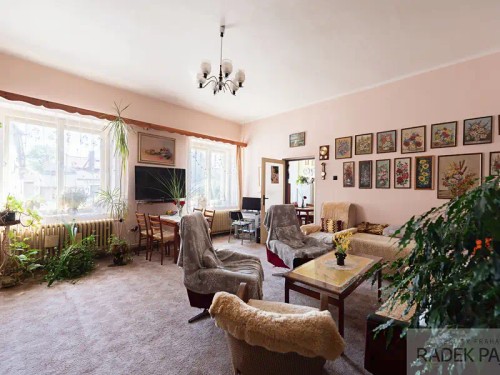 Prodej domu 218 m², pozemek 1274 m²