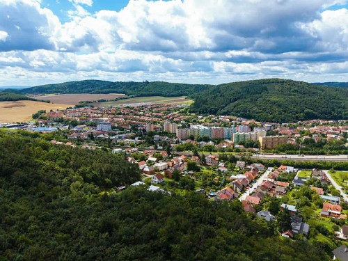 Prodej stavebního pozemku 1276 m²