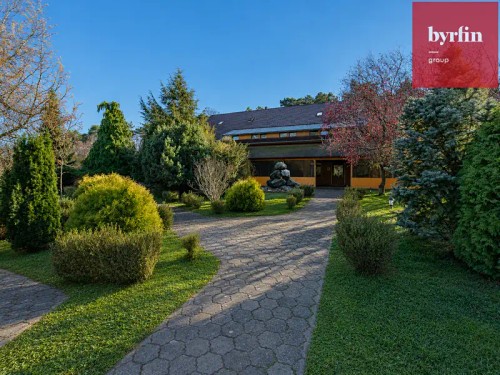 Prodej chaty 820 m², pozemek 24962 m²
