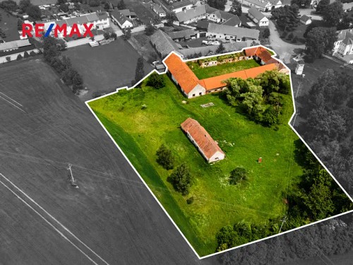 Prodej zemědělské usedlosti 873 m², pozemek 9035 m²