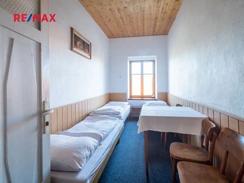 Prodej domu 560 m², pozemek 887 m²