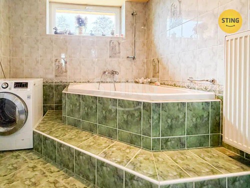 Prodej domu 248 m², pozemek 949 m²