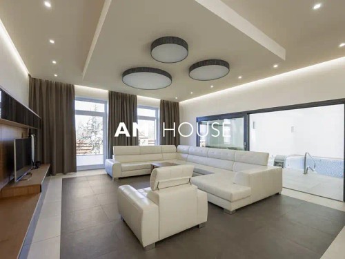 Prodej domu 330 m², pozemek 1277 m²