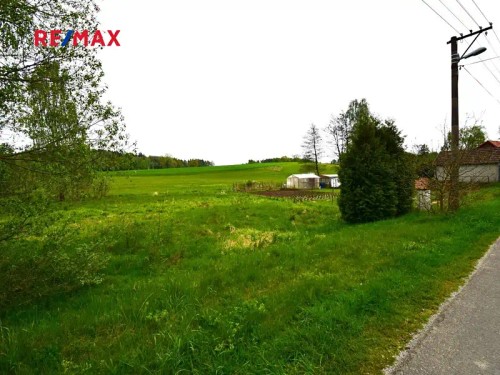 Prodej stavebního pozemku 993 m²