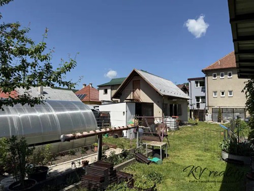Prodej domu 232 m², pozemek 1263 m²