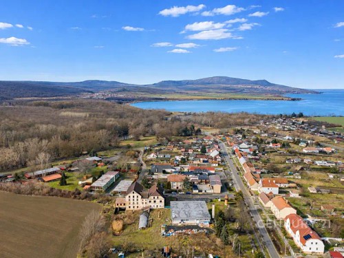 Prodej domu 2133 m², pozemek 6094 m²