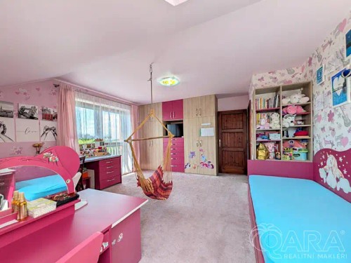 Prodej domu 373 m², pozemek 2175 m²