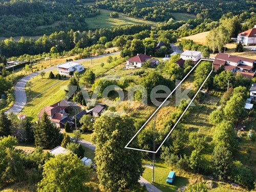 Prodej stavebního pozemku 1084 m²