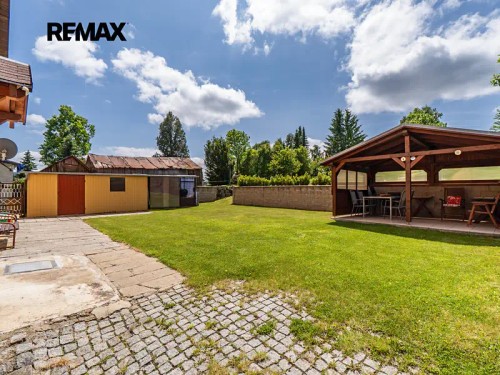 Prodej domu 328 m², pozemek 758 m²