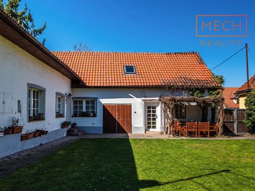 Prodej domu 312 m², pozemek 892 m²