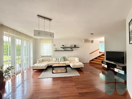 Prodej domu 210 m², pozemek 1105 m²