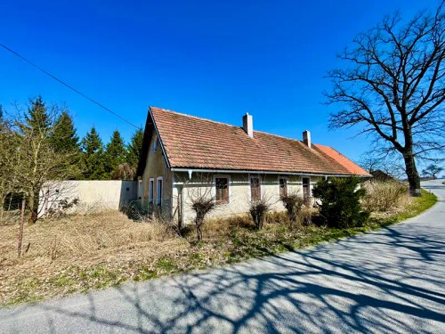 Prodej stavebního pozemku 5168 m²