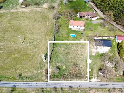 Prodej stavebního pozemku 1100 m²